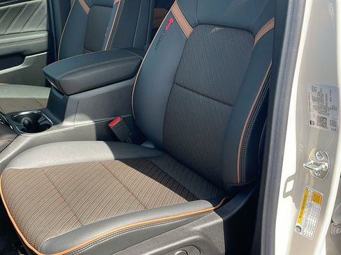 New 2026 GMC Canyon AT4 w/ Technology Plus Package AWD/4WD image 14