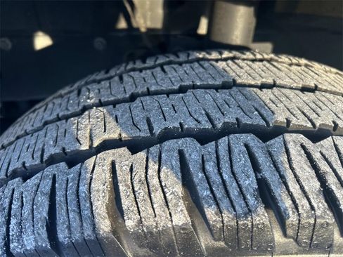 Used 2023 Ford Transit 350 XL image 10