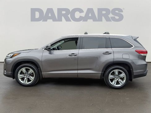 Used 2017 Toyota Highlander Limited AWD/4WD image 4