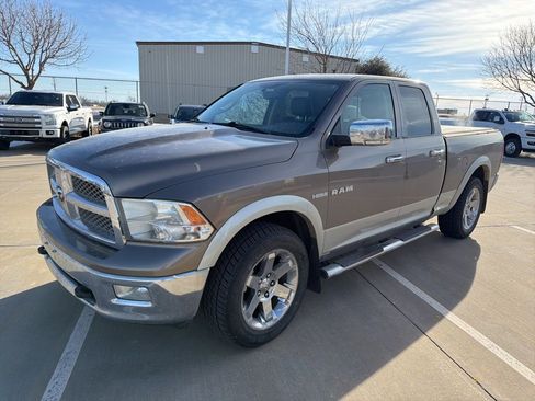 Used 2009 Dodge Ram 1500 Truck Laramie image 2