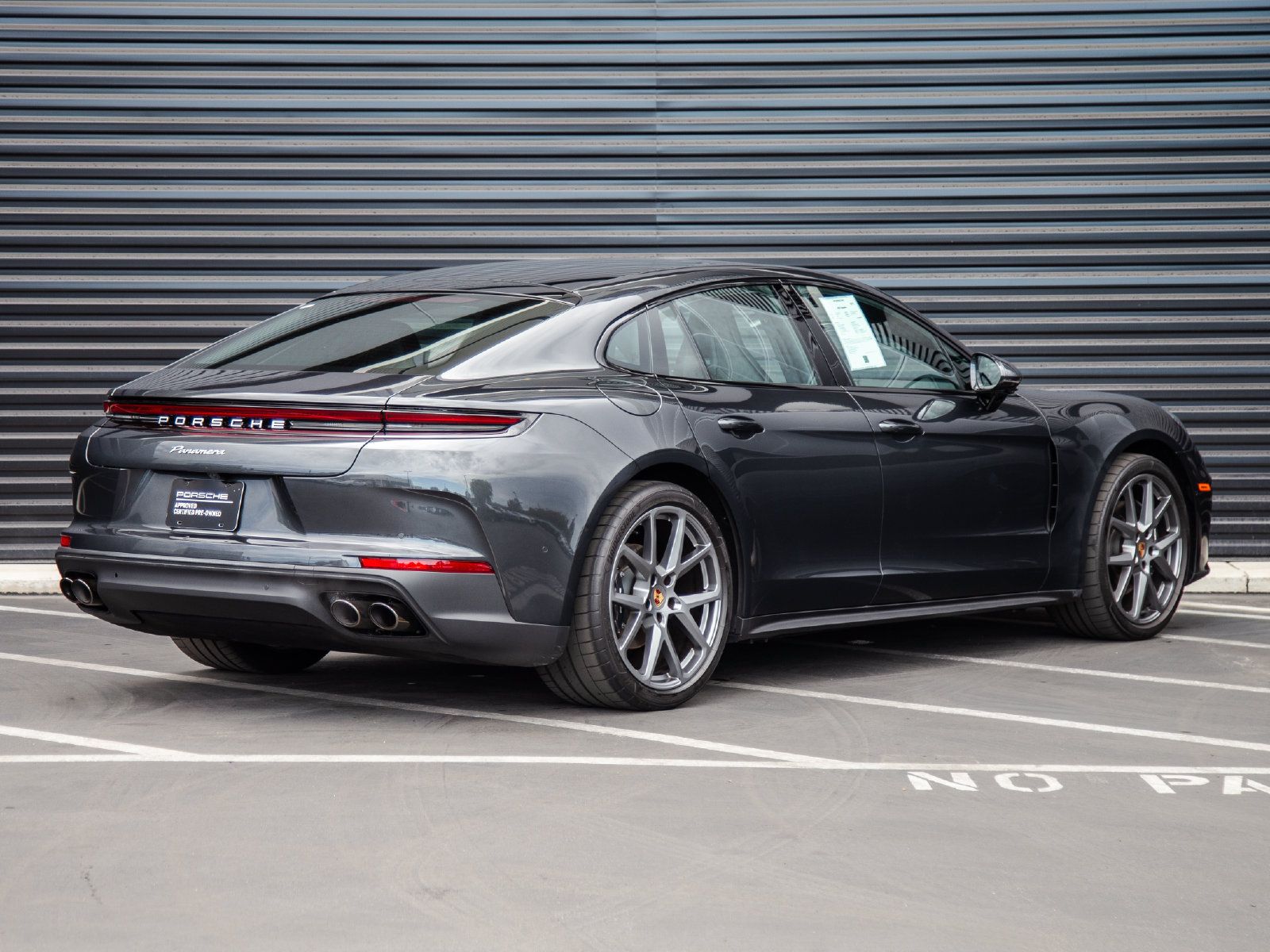 Certified 2025 Porsche Panamera RWD image 7