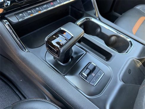 Used 2023 GMC Sierra 1500 AT4 w/ Technology Package image 17