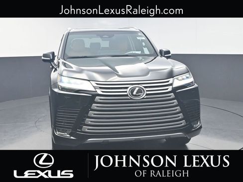 New 2026 Lexus LX 600 4WD w/ Accessory Package (2T) image 4
