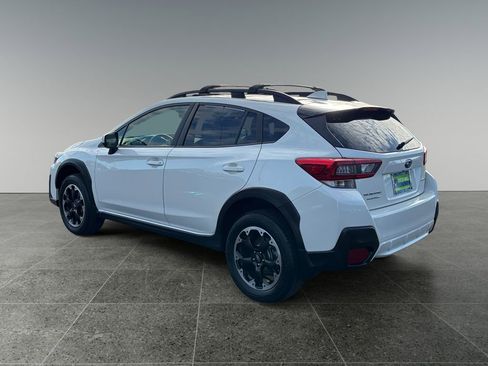 Used 2021 Subaru Crosstrek 2.0i Premium w/ Moonroof Package AWD/4WD image 5
