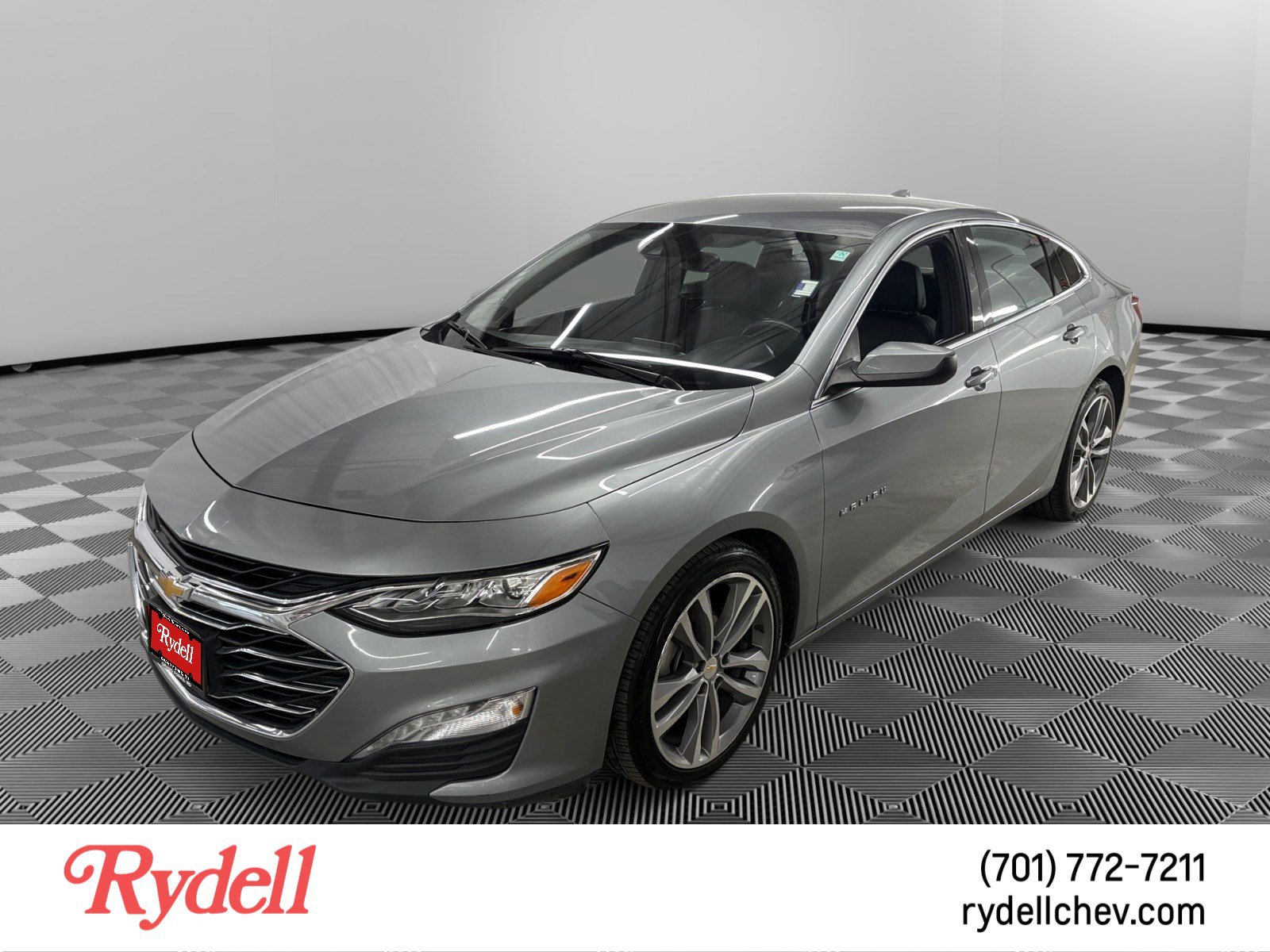 Used 2024 Chevrolet Malibu LT FWD image 1