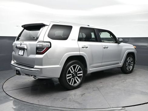 Used 2016 Toyota 4Runner Limited RWD image 6