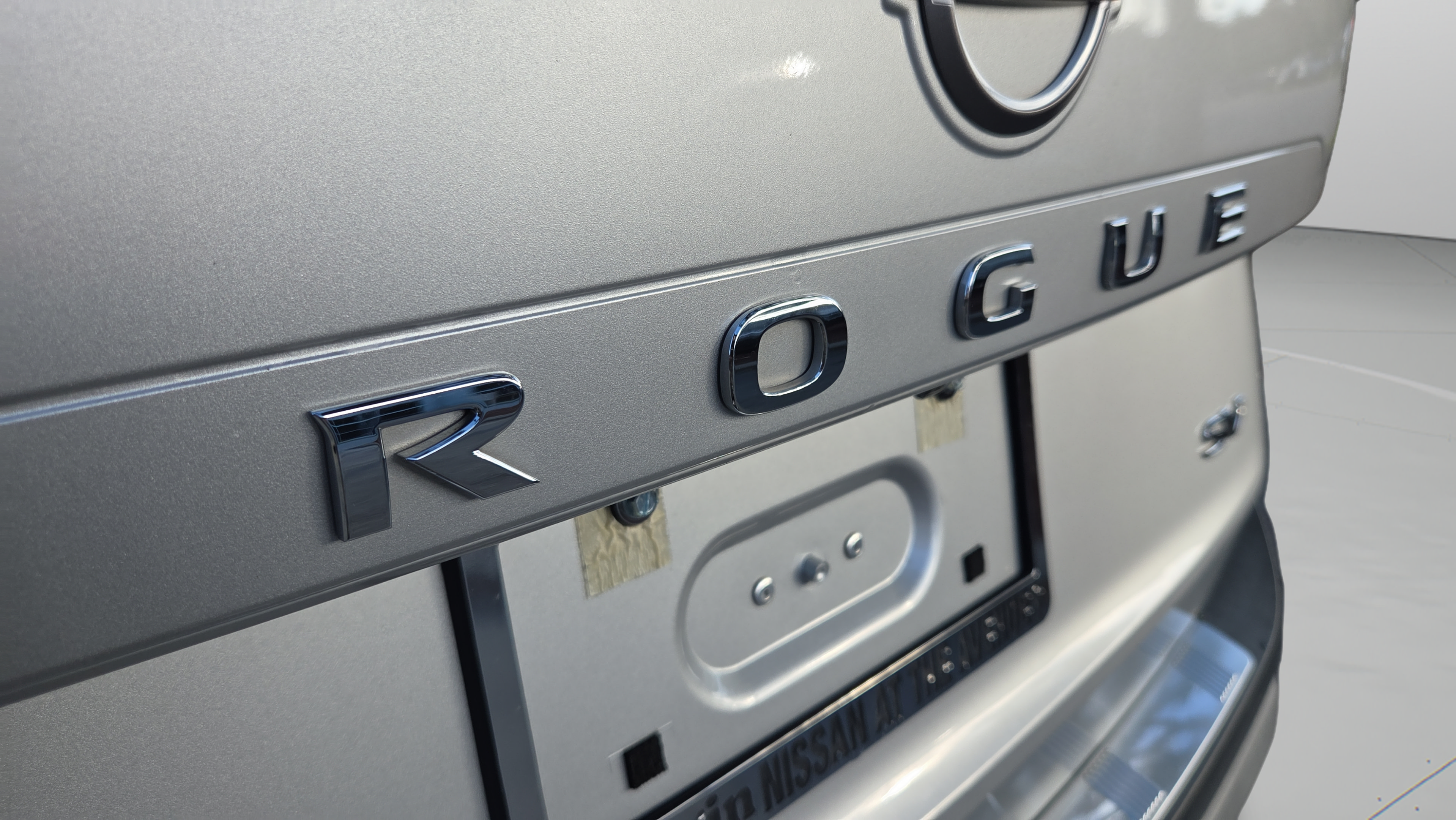 Used 2022 Nissan Rogue SV FWD image 31