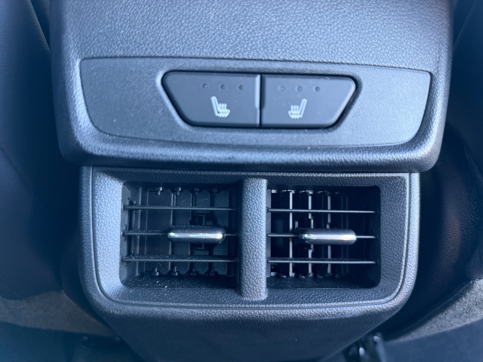 Used 2026 GMC Terrain AT4 w/ Convenience Package III AWD/4WD image 32