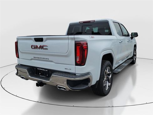 New 2026 GMC Sierra 1500 SLT AWD/4WD image 4