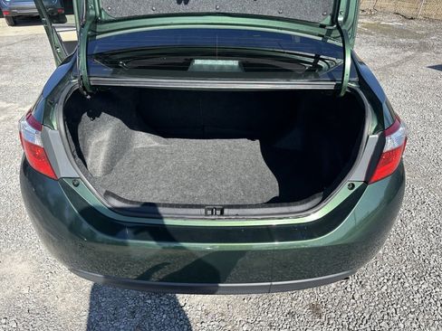 Used 2015 Toyota Corolla LE image 19