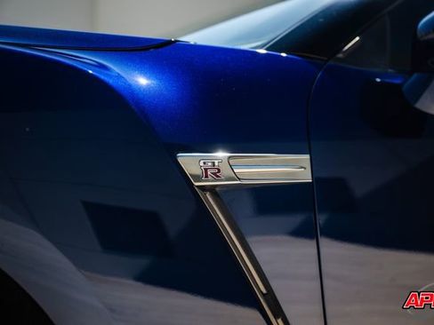 Used 2014 Nissan GT-R Premium AWD/4WD image 33