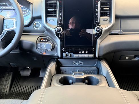 New 2027 RAM 1500 Big Horn AWD/4WD image 13
