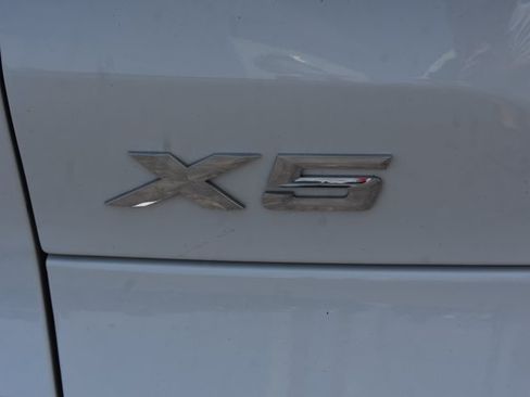 Used 2023 BMW X5 xDrive40i w/ Premium Package AWD/4WD image 7