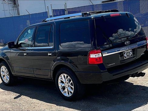 Used 2017 Ford Expedition Limited w/ Equipment Group 301A AWD/4WD image 5