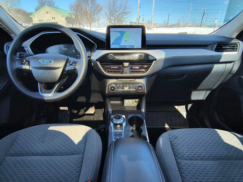 Used 2020 Ford Escape SE image 10