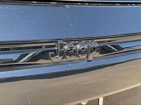 New 2026 Jeep Grand Cherokee Altitude AWD/4WD image 15