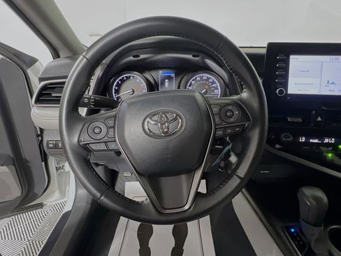 Used 2024 Toyota Camry SE FWD image 18