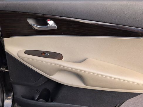Used 2019 Kia Sorento FWD image 35