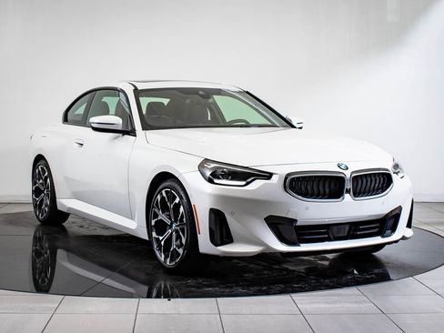 New 2026 BMW 230i xDrive Coupe w/ Convenience Package image 5
