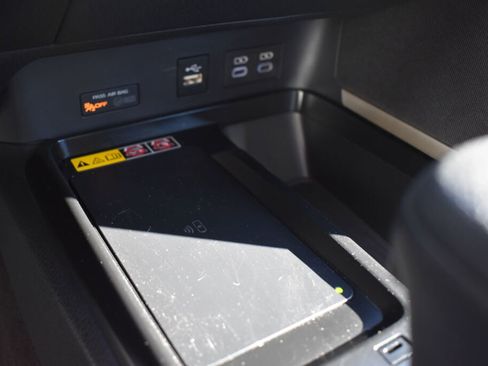 Certified 2025 Toyota Camry LE image 13