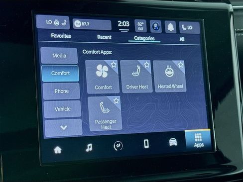 Used 2023 Jeep Grand Cherokee Laredo w/ Luxury Tech Group I AWD/4WD image 12