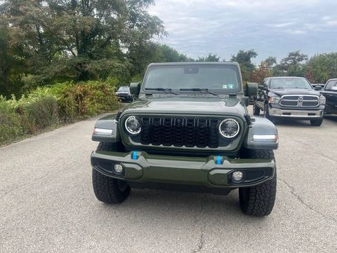 Used 2024 Jeep Wrangler High Altitude AWD/4WD image 5