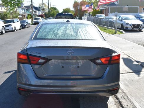 Used 2025 Nissan Altima 2.5 SV FWD image 6