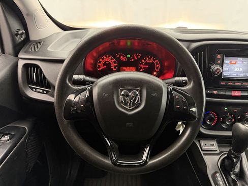 Used 2018 RAM ProMaster City Tradesman image 11