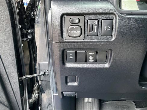 Used 2021 Toyota 4Runner SR5 Premium image 31