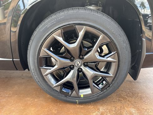 New 2026 Lexus TX 500h AWD image 7