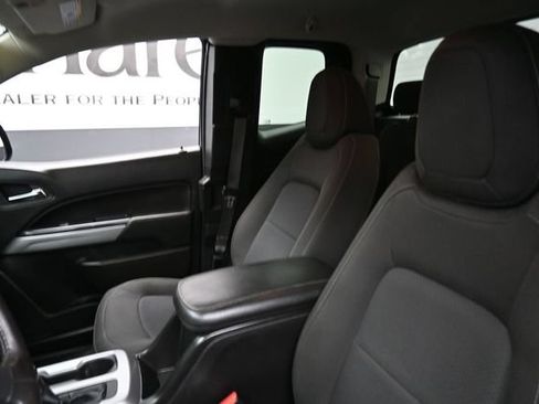 Used 2021 Chevrolet Colorado LT w/ LT Convenience Package RWD image 17
