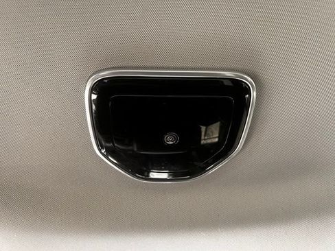 Used 2023 Jeep Grand Cherokee L Limited w/ Luxury Tech Group II AWD/4WD image 29