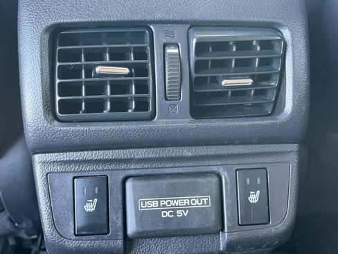 Used 2018 Subaru Outback 2.5i Limited AWD/4WD image 20