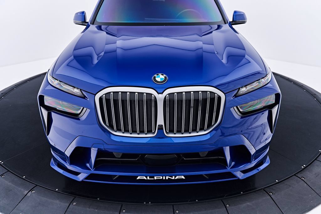 Used 2025 BMW ALPINA XB7 AWD/4WD image 17