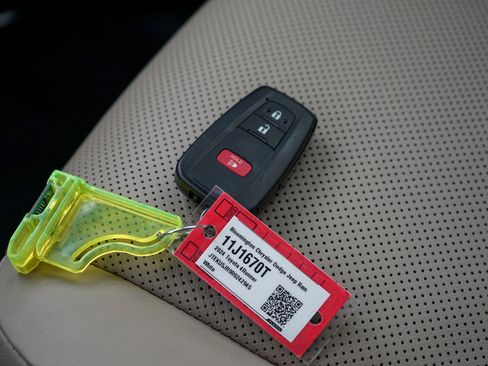 Used 2024 Toyota 4Runner Limited image 30