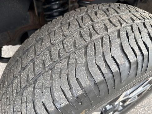 Used 2015 Toyota Tundra SR5 w/ TRD Off Road Package image 12