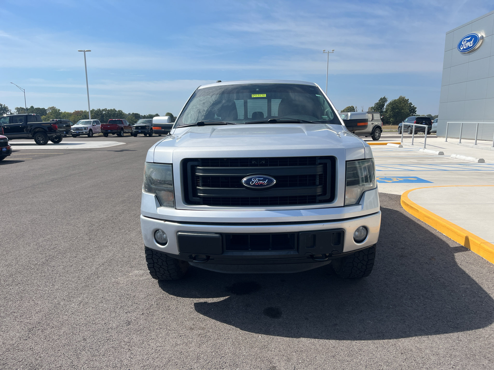 Used 2014 Ford F150 FX4 w/ Equipment Group 402A Luxury AWD/4WD image 2