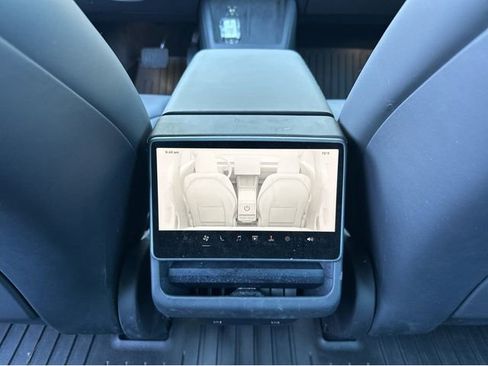 Used 2024 Tesla Model 3 Standard Range image 22