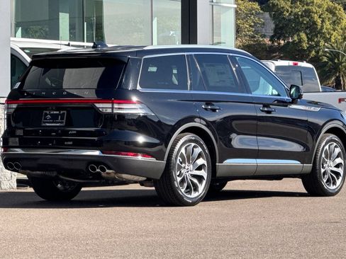 New 2025 Lincoln Aviator Reserve w/ Luxury Package RWD image 3