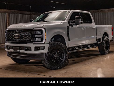 Used 2026 Ford F350 Lariat w/ Black Appearance Package AWD/4WD image 5