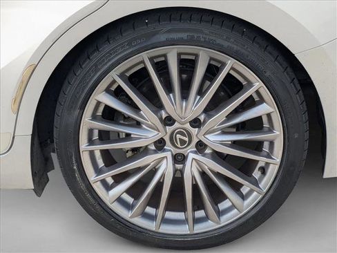 Used 2023 Lexus IS 300 w/ Premium Package image 9