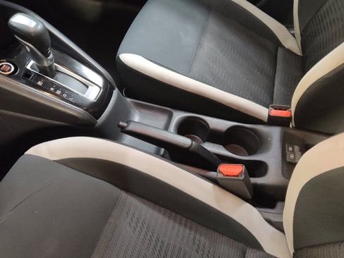 Used 2021 Nissan Versa SV FWD image 26