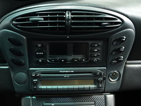 Used 1998 Porsche Boxster image 33