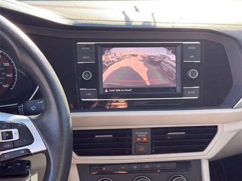 Used 2019 Volkswagen Jetta S image 19