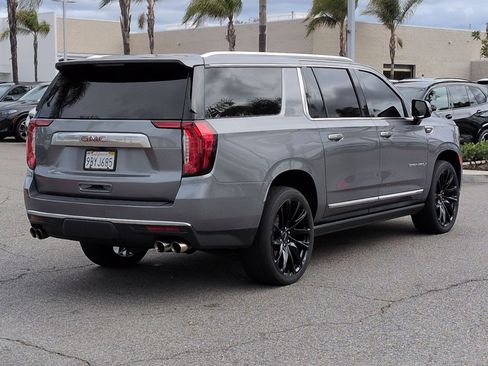 Used 2022 GMC Yukon XL Denali image 10