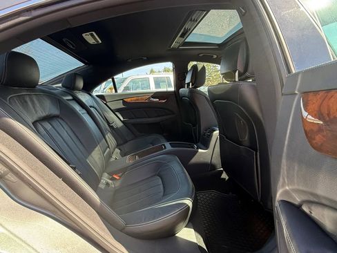 Used 2014 Mercedes-Benz CLS 550 4MATIC w/ Premium 1 Package image 33
