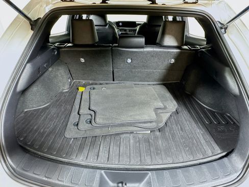 Used 2019 Lexus UX 250h image 25