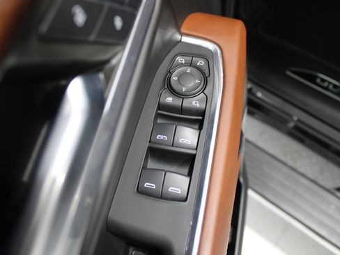 Used 2023 GMC Sierra 1500 Denali Ultimate AWD/4WD image 48
