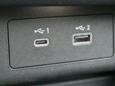 Used 2021 Nissan Rogue SV image 25