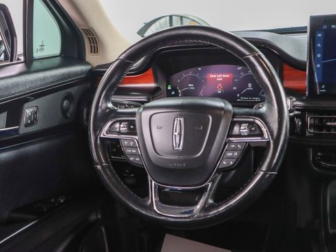 Used 2021 Lincoln Nautilus Reserve w/ Cargo Utility Package AWD/4WD image 12